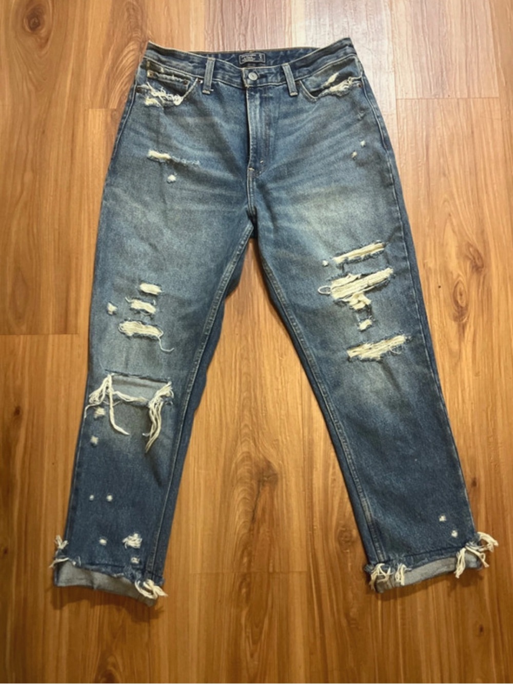 Abercrombie & Fitch Medium Blue Distressed Boyfriend Jeans 27/4R